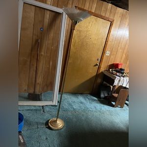 floor lamp
